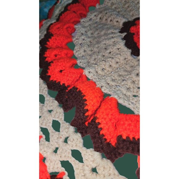 HUGE Vintage Handmade Crochet Doily 24" Round Retro Decor Orange/Brown/Tan Kitsc - Picture 6 of 10